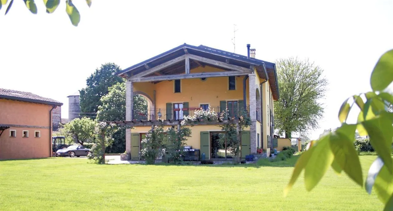 Agriturismo Settelune Bibbiano  Alojamento de Turismo Rural Bibbiano (Emilia-Romagna)